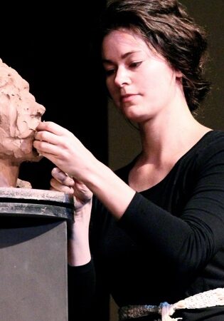 Carrie Lassetter Reeves live sculpting in clay